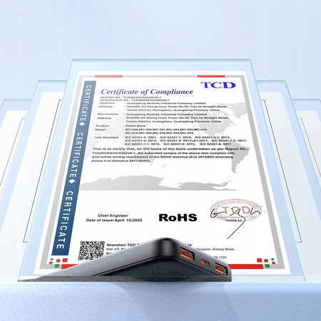 MCDODO POWERBANK 10000 mAh MIT DISPLAY 3X USB USB-C 22,5 W + USB-C-KABEL