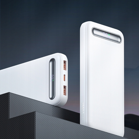 MCDODO POWERBANK 10000MAH WITH DISPLAY 3X USB USB-C 22.5W + USB-C CABLE
