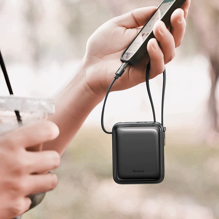 MCDODO POWERBANK 10000MAH Z WBUDOWANYMI KABLAMI 3 X USB-C LIGHTNING 22,5W