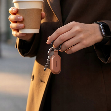 MCDODO MINI LOKALIZATOR GPS DO AUTA KLUCZY ROWERU DO APPLE FIND MY BRĄZOWY