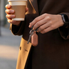 MCDODO MINI LOKALIZATOR GPS DO AUTA KLUCZY ROWERU DO APPLE FIND MY BRĄZOWY